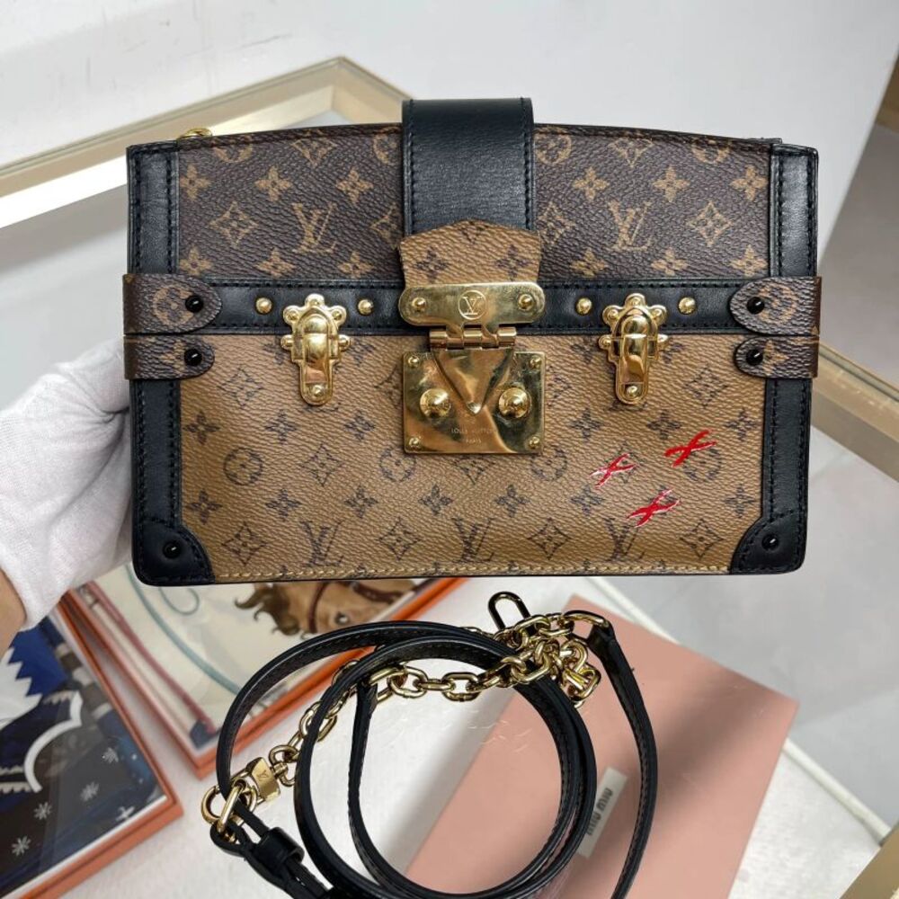 Louis Vuitton Women Pre-Loved Bag Very Good Condition